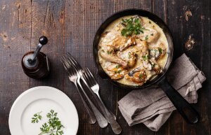 Жаркое из курицы со сливками