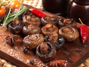 Грибы  шампиньоны